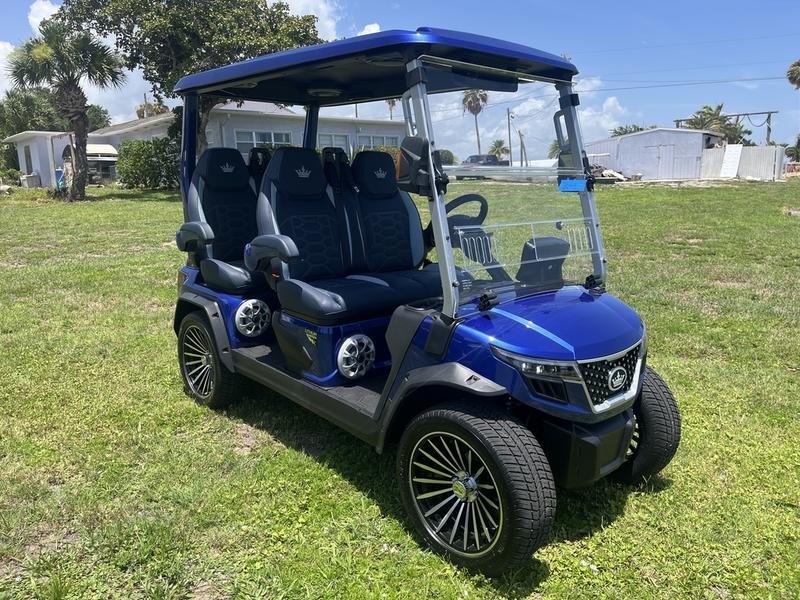 2025 Evolution D-Max GT4 Portimao Blue | 4-Seater with 24-Speaker Sound